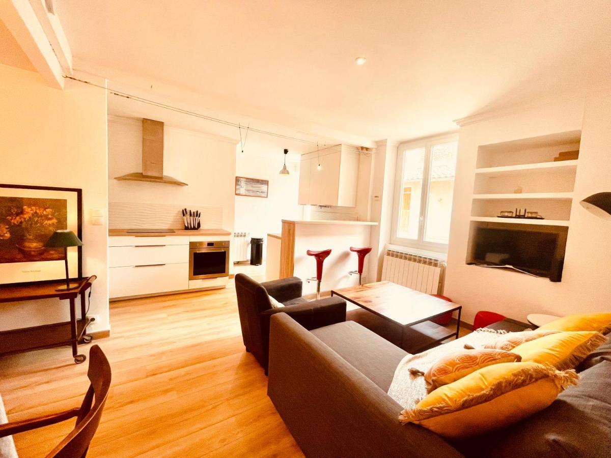 Apartmán Le Coeur De Nîmes Exteriér fotografie